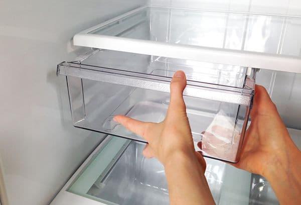 pièces de réfrigérateur lavées